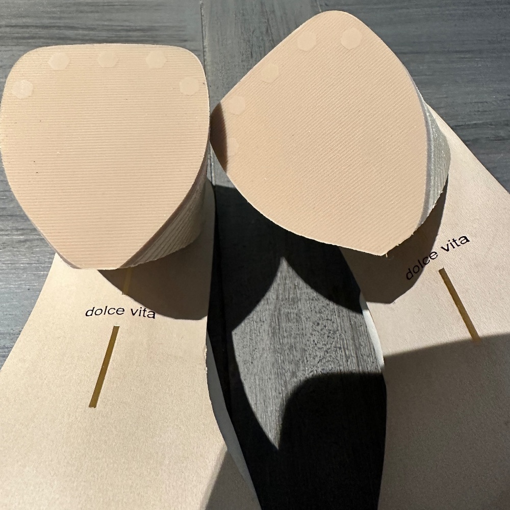 Dolce Vita Amber Cream and Blue Striped Heels Size 8 - Picture 7 of 8